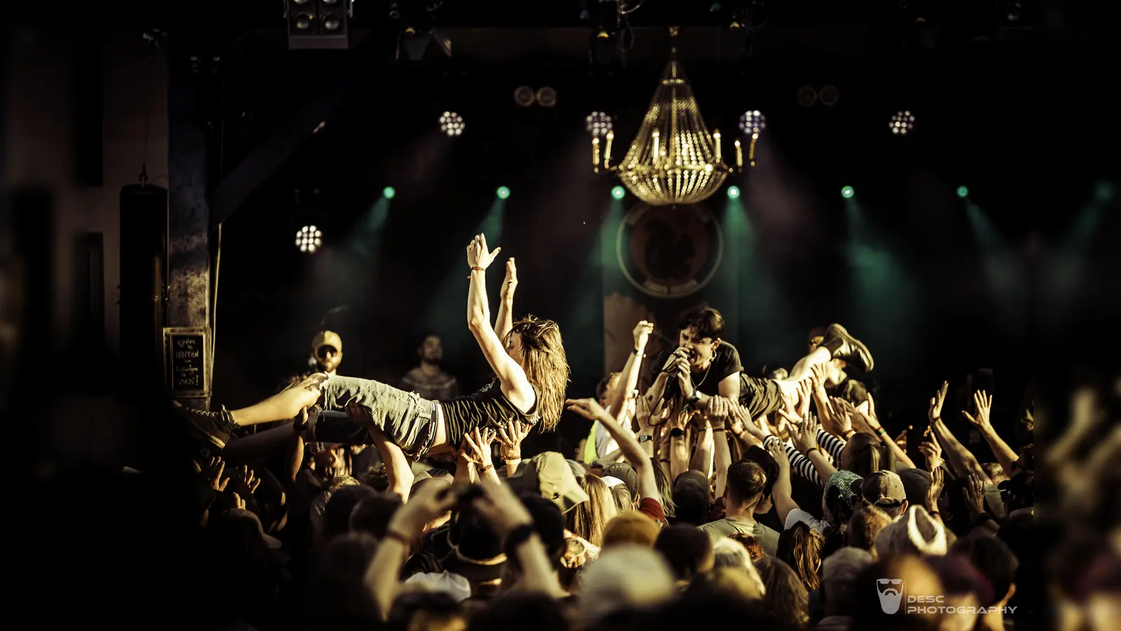 Stage-Diving beim OBS (Foto: Denis Schinner)