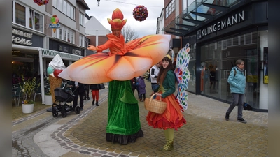 Magisches Treffen: „La Fleur” und Holli grüßen einander auf dem Höxteraner Frühling. (Foto: Marc Otto)