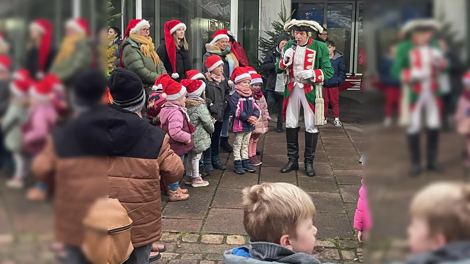 Zur Adventsstimmung gehört in dieser Stadt auch der Baron von Münchhausen. (Foto: Münchhausenstadt Bodenwerder)