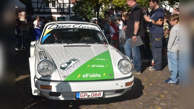 Die Röhrl-Klassik machte Station in Beverungen (Foto: Barbara Siebrecht)