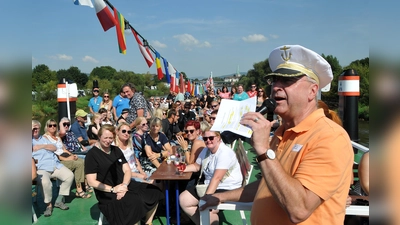 Vorstand Martin Kupper (rechts) freut sich, dass fast 200 Mitarbeiterinnen und Mitarbeiter des Albert-Schweitzer-Familienwerks zugesagt haben und an Bord sind. (Foto: privat)